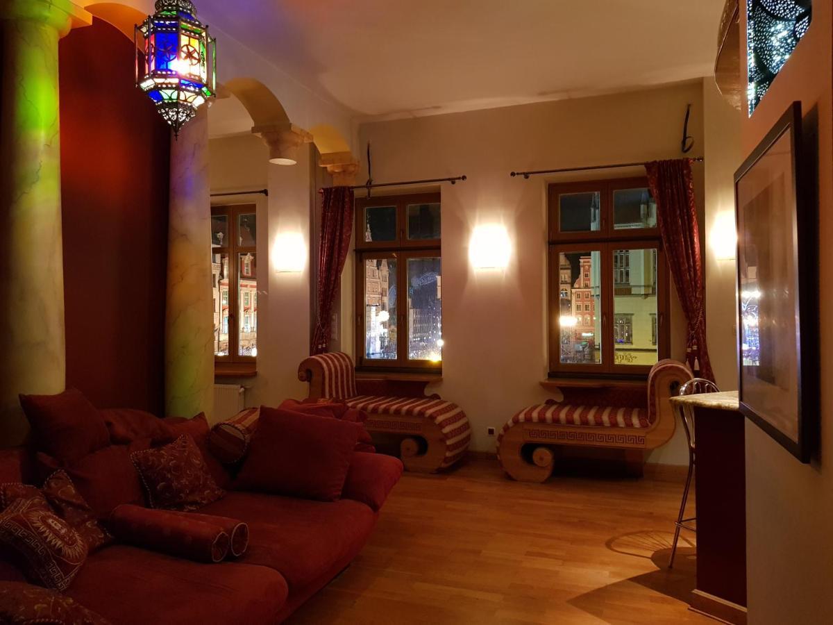 Unique Luxury Studio On Market Square Apartment Wroclaw Bagian luar foto