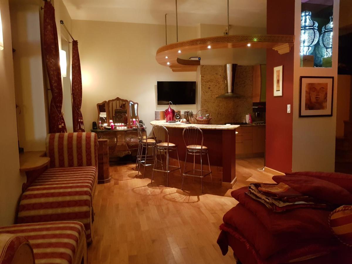 Unique Luxury Studio On Market Square Apartment Wroclaw Bagian luar foto